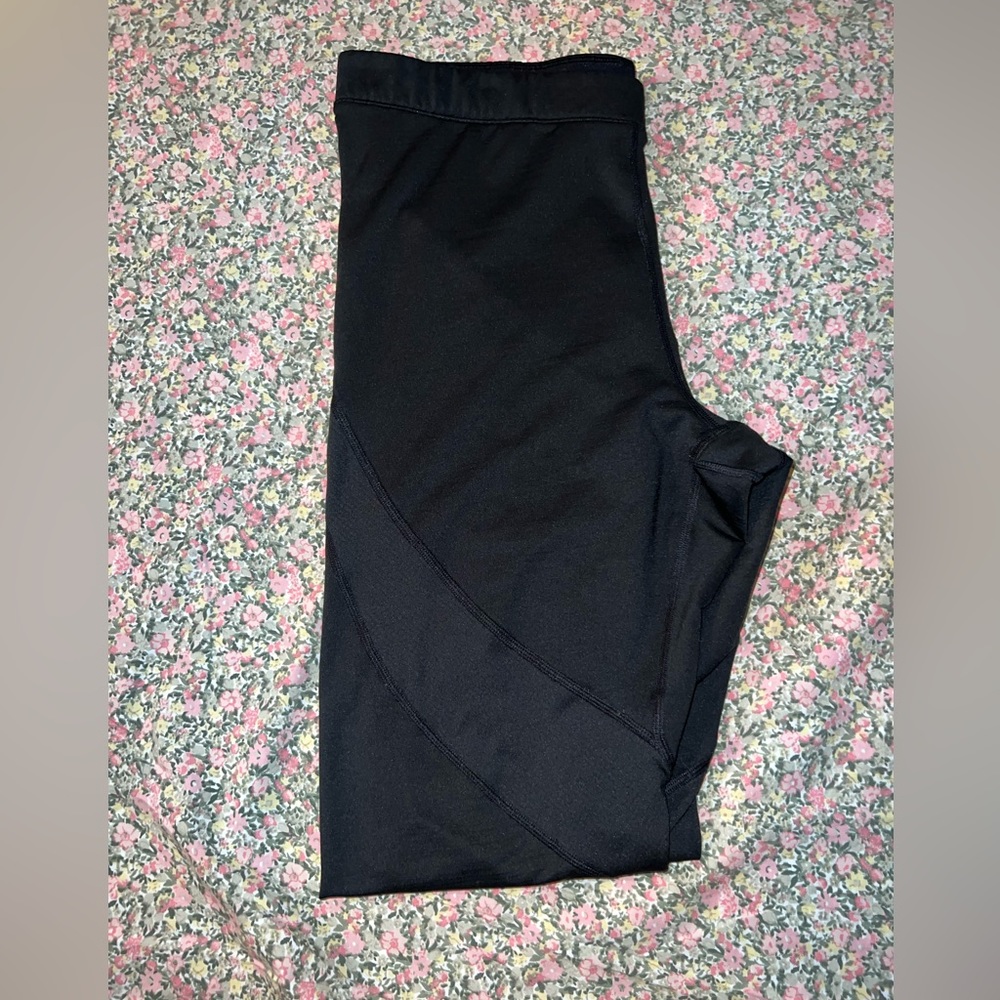 Black Nike pro hypewarm leggings